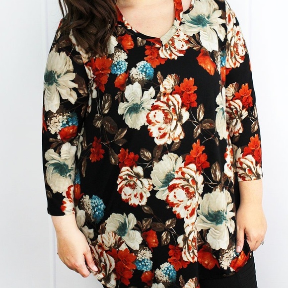Tops - 💜 New Plus Size Black & Rust Floral Blouse